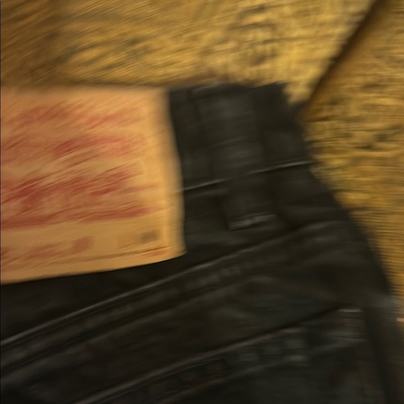 Vintage Levi’s Slim Fit Size 9M Black Denim Women's Shorts!! - Picture 8 of 10